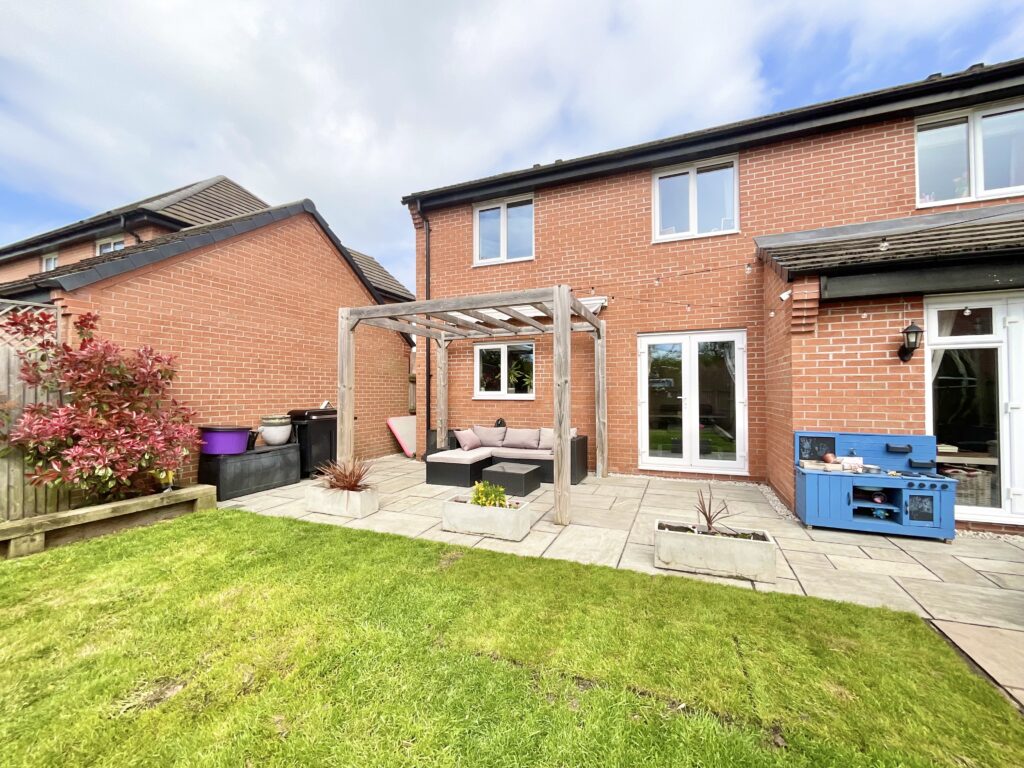 Ernie Tagg Road, Shavington, CW2