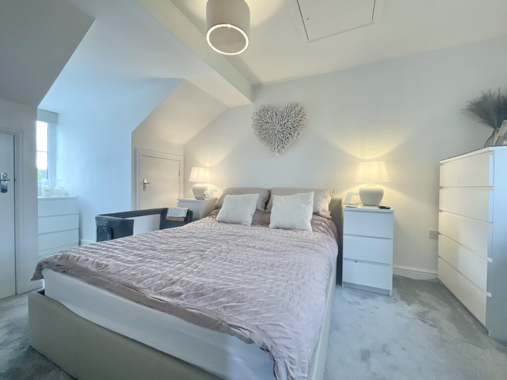 Eason Grove, Wistaston, CW2