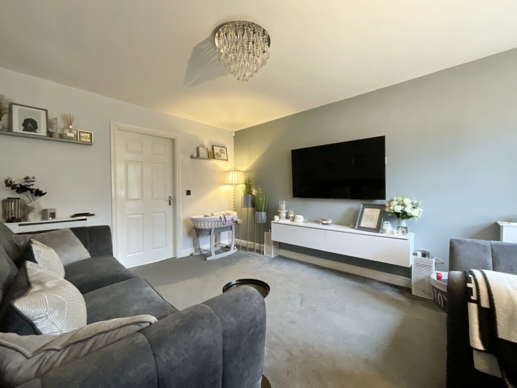 Eason Grove, Wistaston, CW2