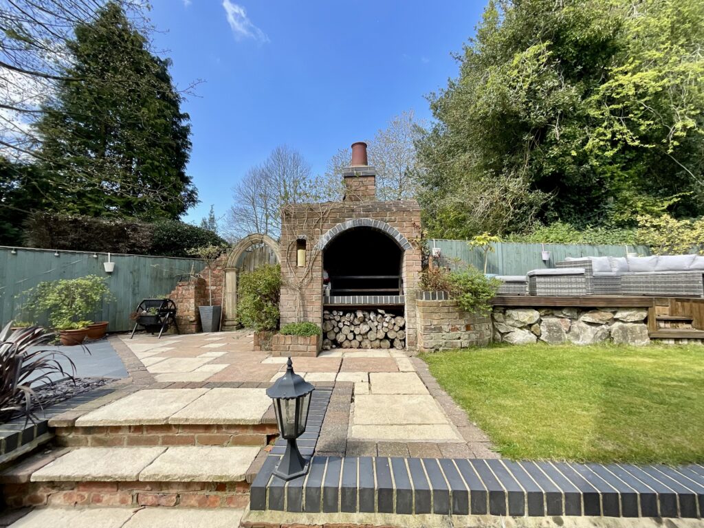 Kibblestone Road, Oulton, ST15