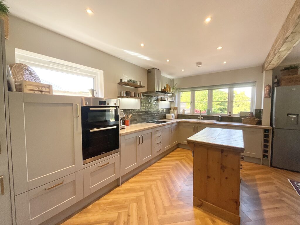 Top Road, Acton Trussell, ST17