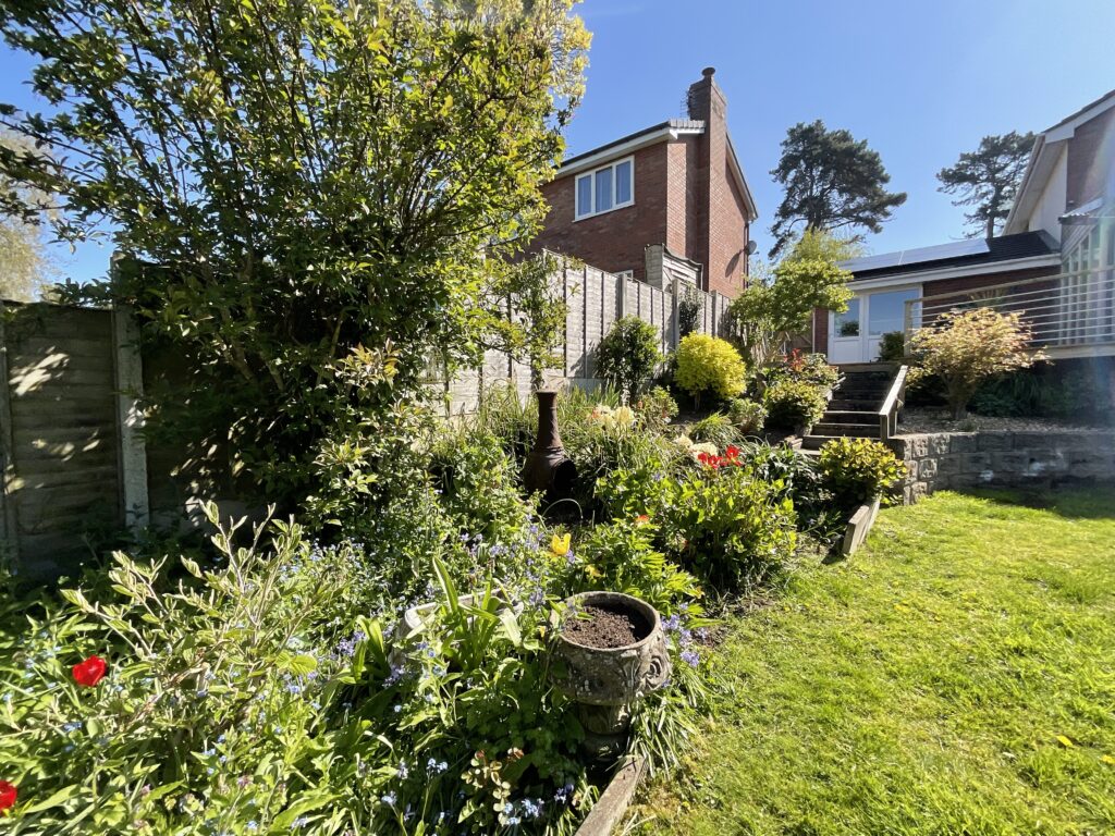 Top Road, Acton Trussell, ST17