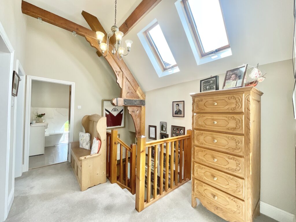 Sandon Road, Hilderstone, ST15