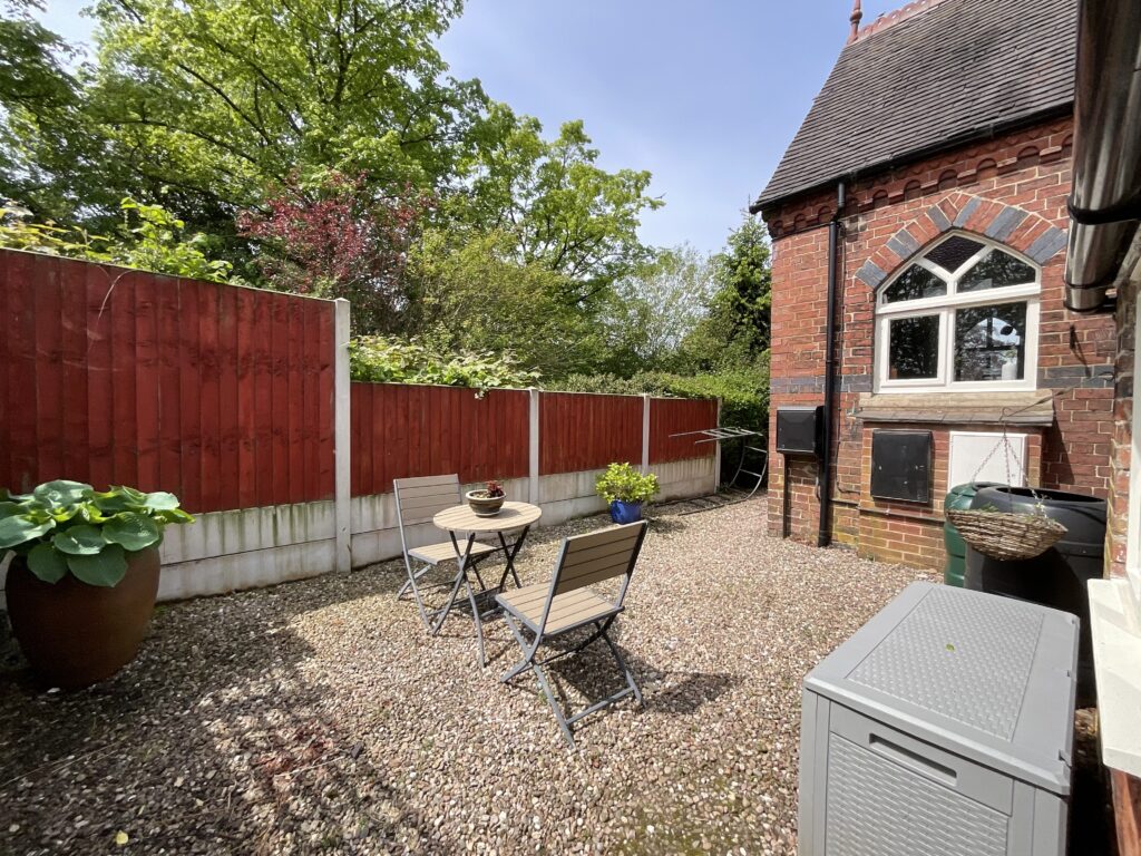 Sandon Road, Hilderstone, ST15