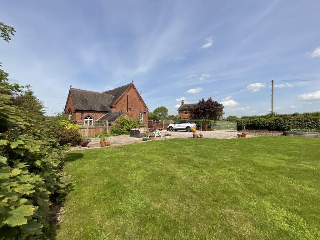Sandon Road, Hilderstone, ST15