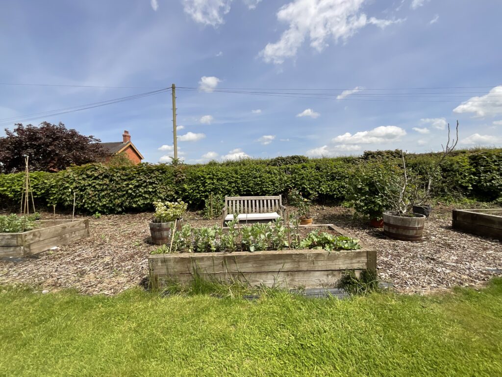 Sandon Road, Hilderstone, ST15