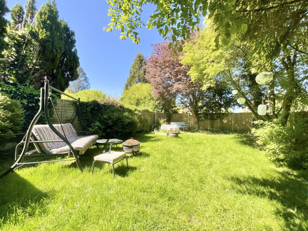 Crewe Road, Wistaston, CW2