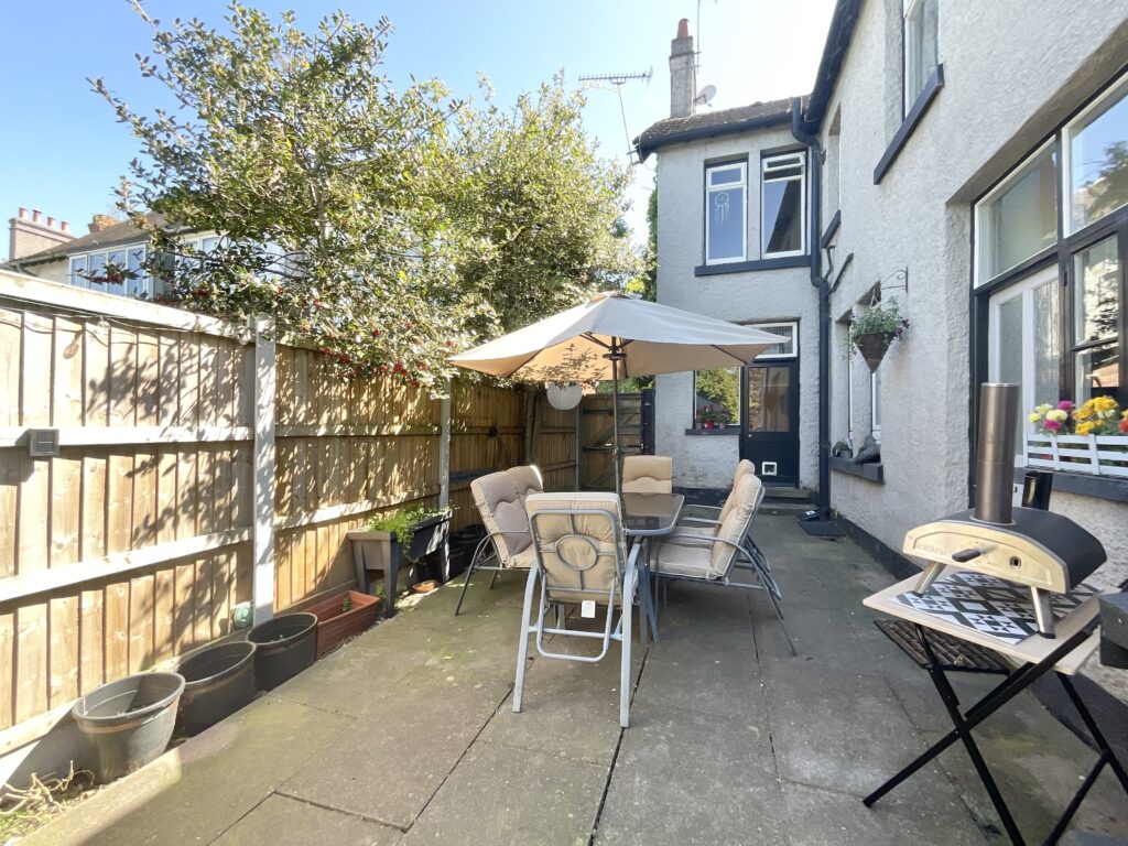 Crewe Road, Wistaston, CW2