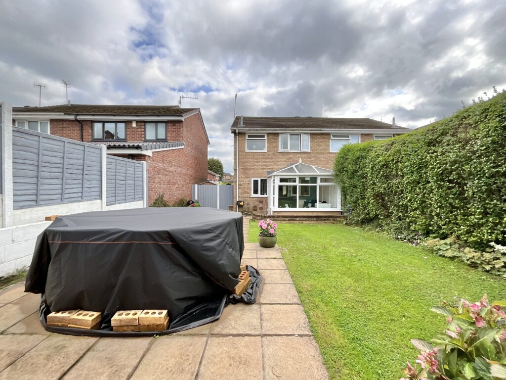 Rustington Avenue, Stoke-On-Trent, ST3