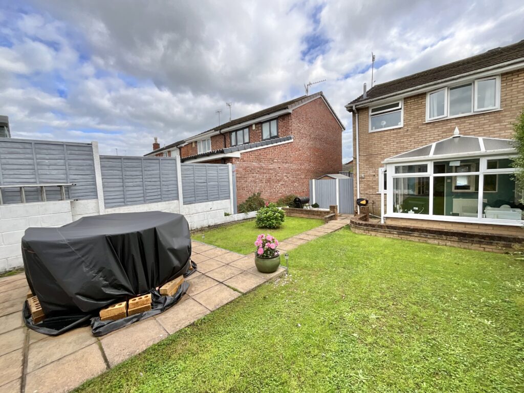 Rustington Avenue, Stoke-On-Trent, ST3