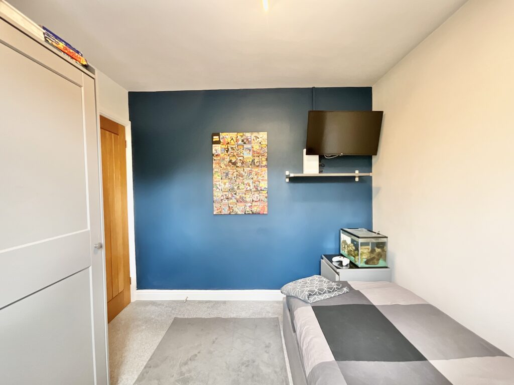 Glen Drive, Alton, ST10