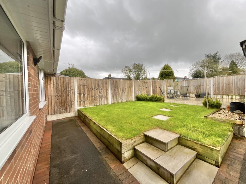 Masefield Close, Cheadle, ST10