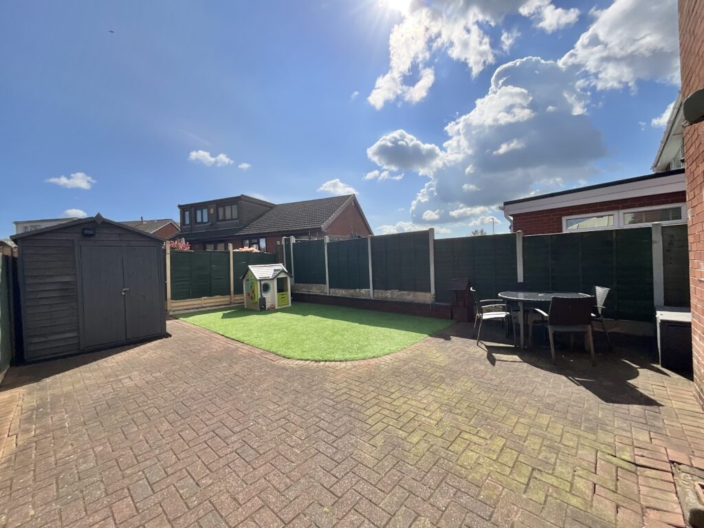 Goldenhill Road, Stoke-On-Trent, ST4