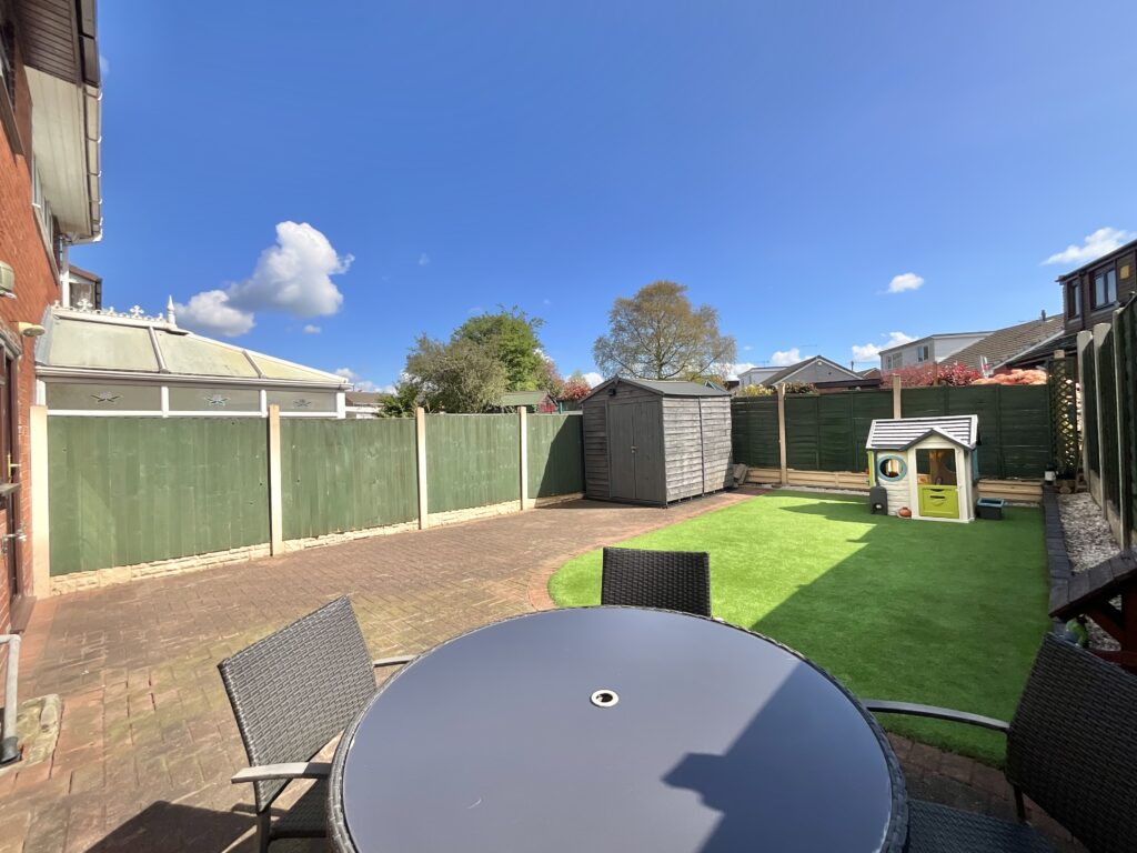 Goldenhill Road, Stoke-On-Trent, ST4