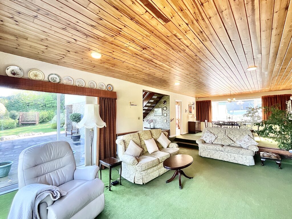 Harewood Close, Cheadle, ST10