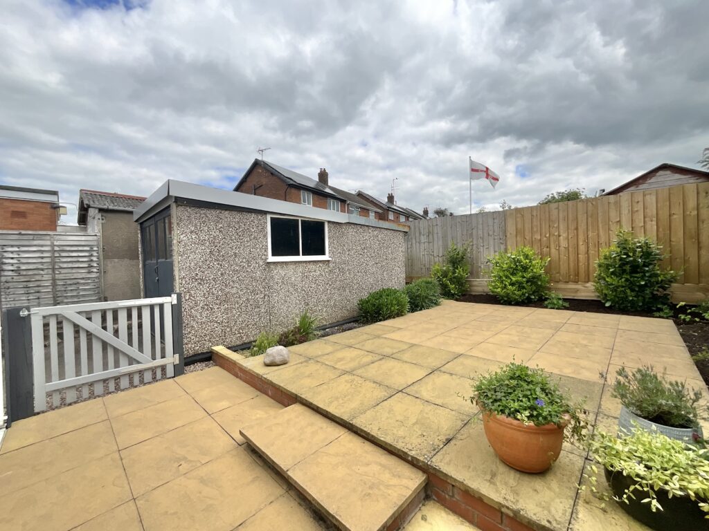 Hawfinch Road, Cheadle, ST10