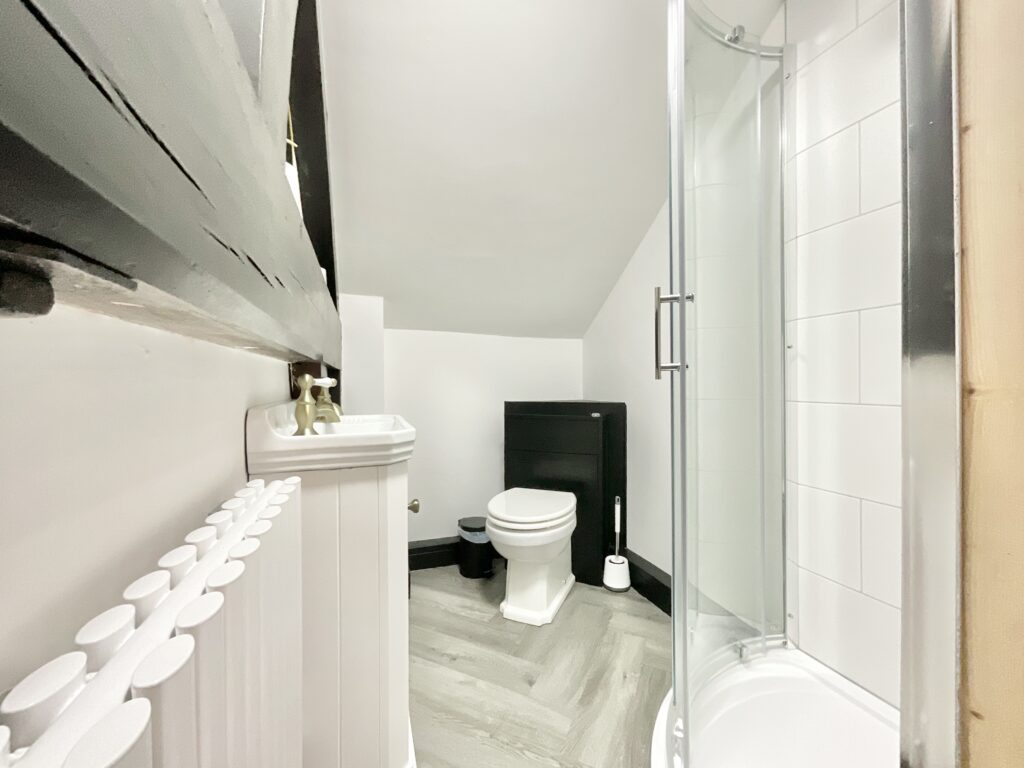 High Offley Road, Woodseaves, ST20