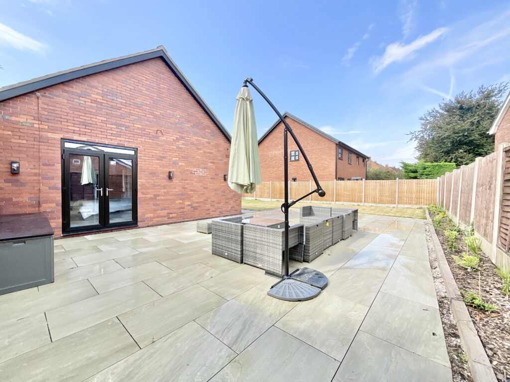 High Offley Road, Woodseaves, ST20