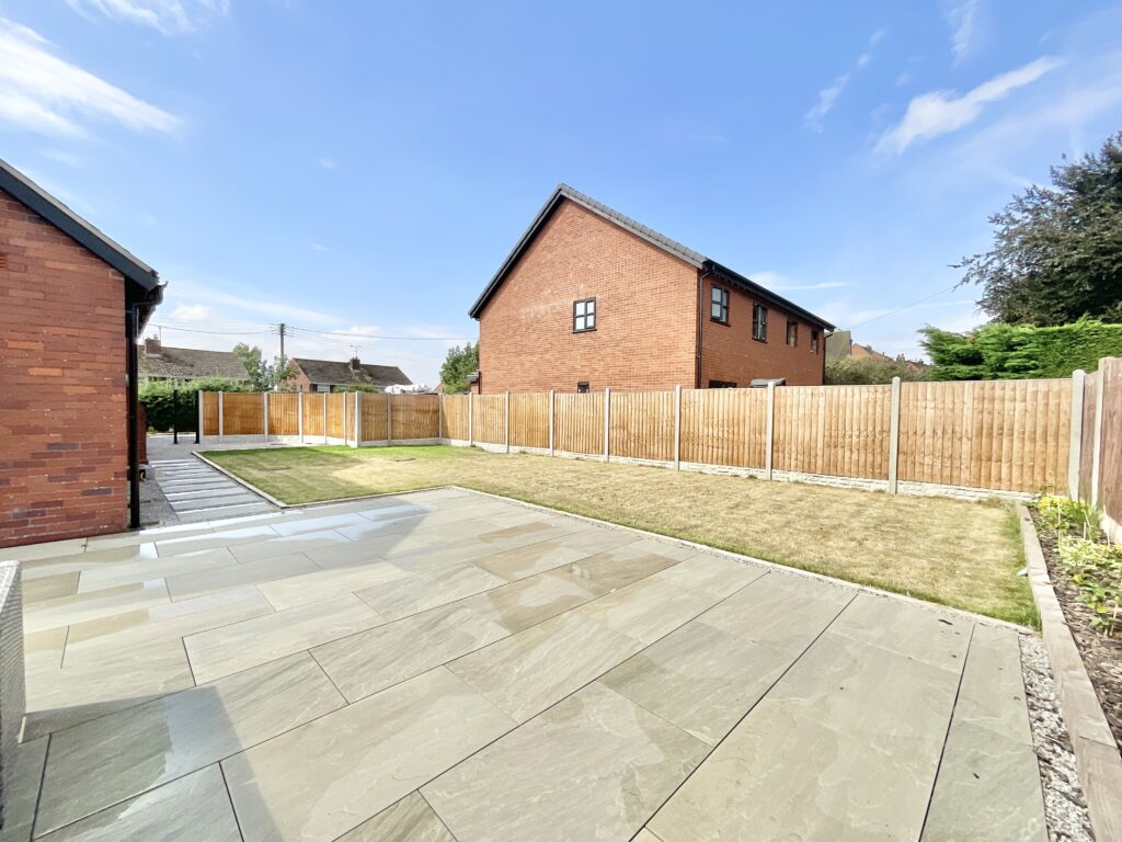 High Offley Road, Woodseaves, ST20