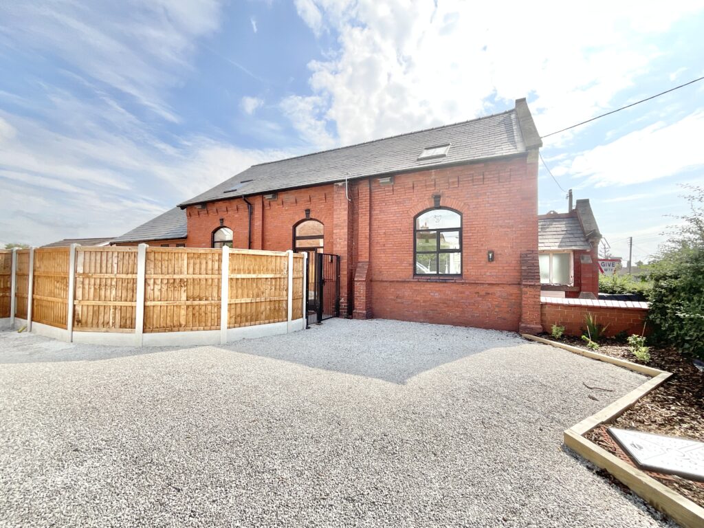 High Offley Road, Woodseaves, ST20