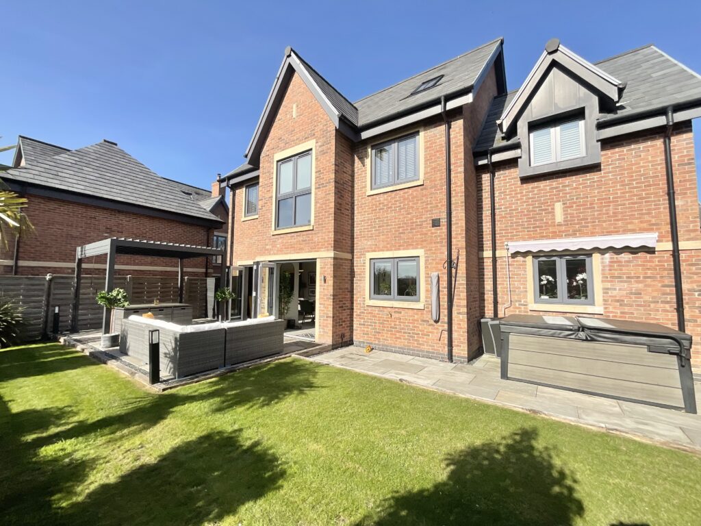 2 Meadow View, Alsager, Stoke-On-Trent, ST7 2WP