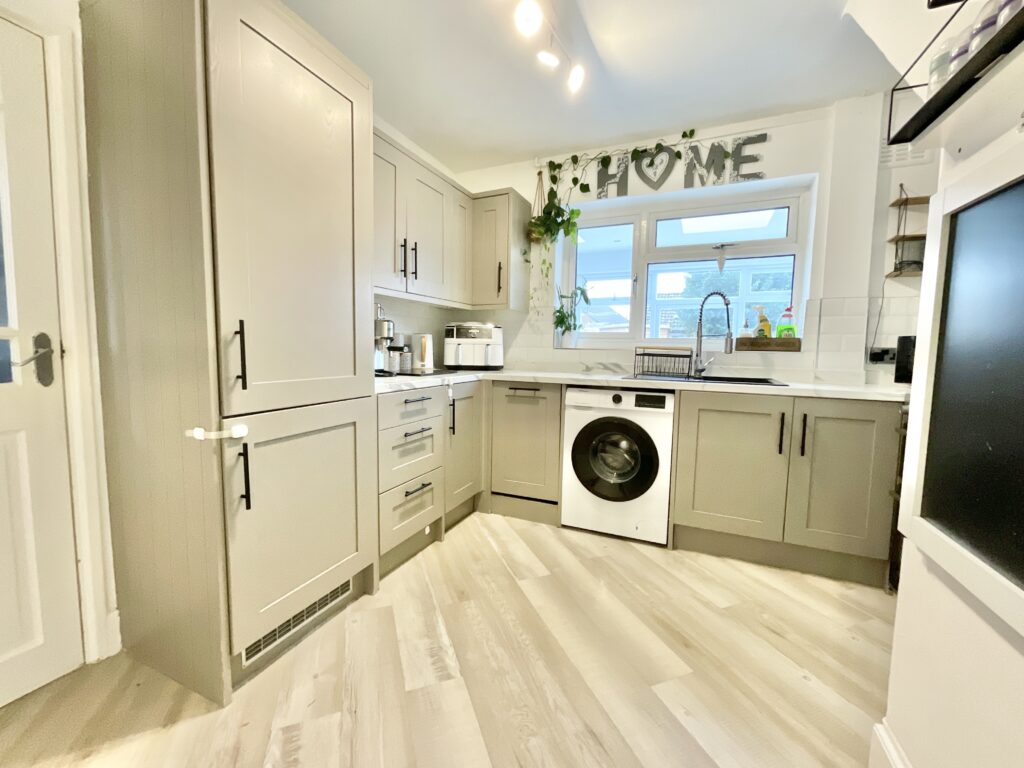 Manor Gardens, Market Drayton, TF9