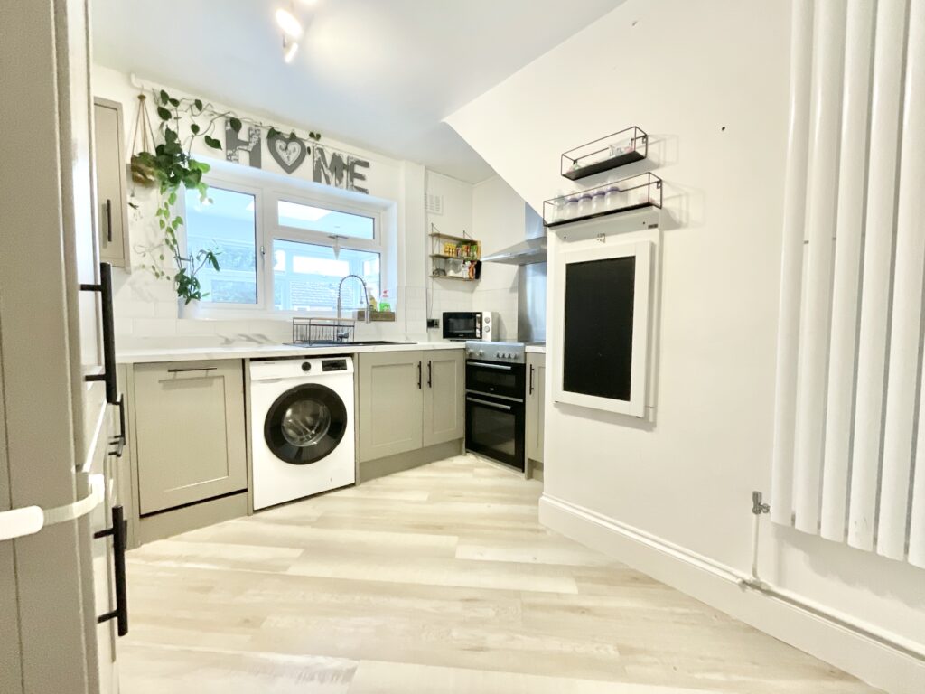 Manor Gardens, Market Drayton, TF9