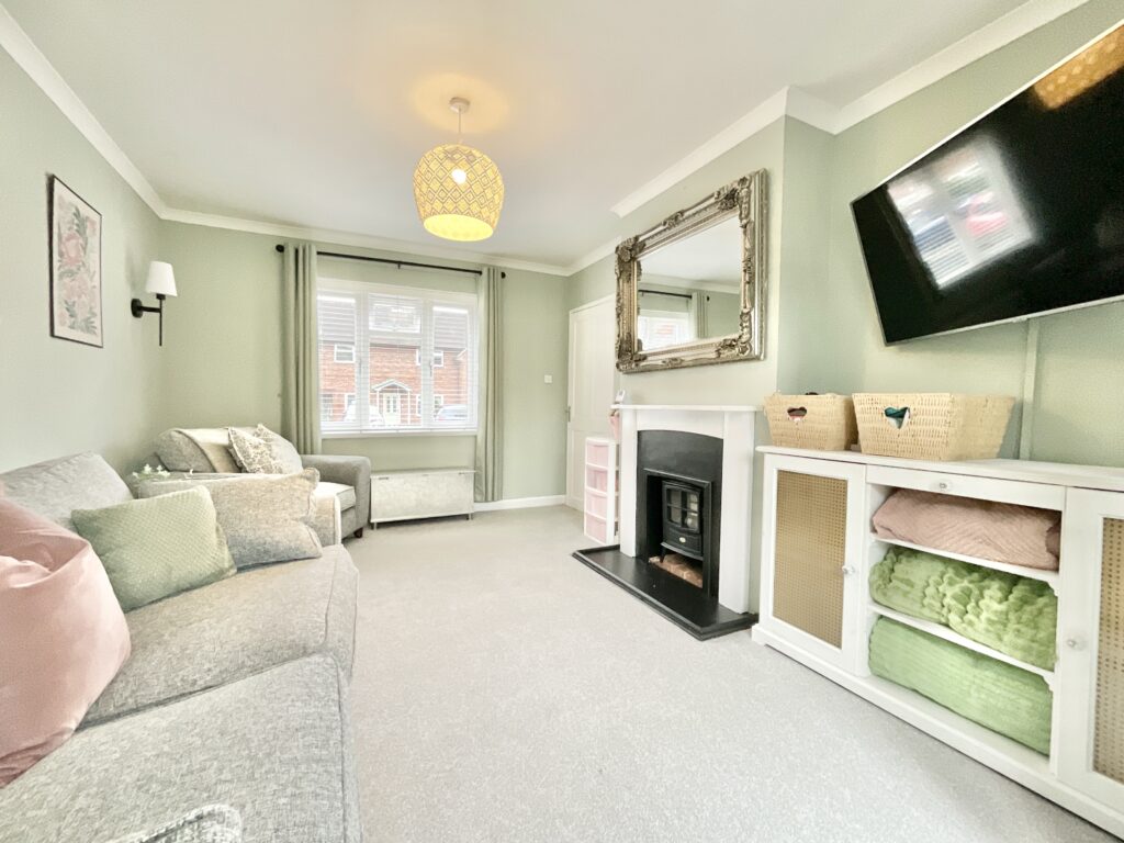 Manor Gardens, Market Drayton, TF9