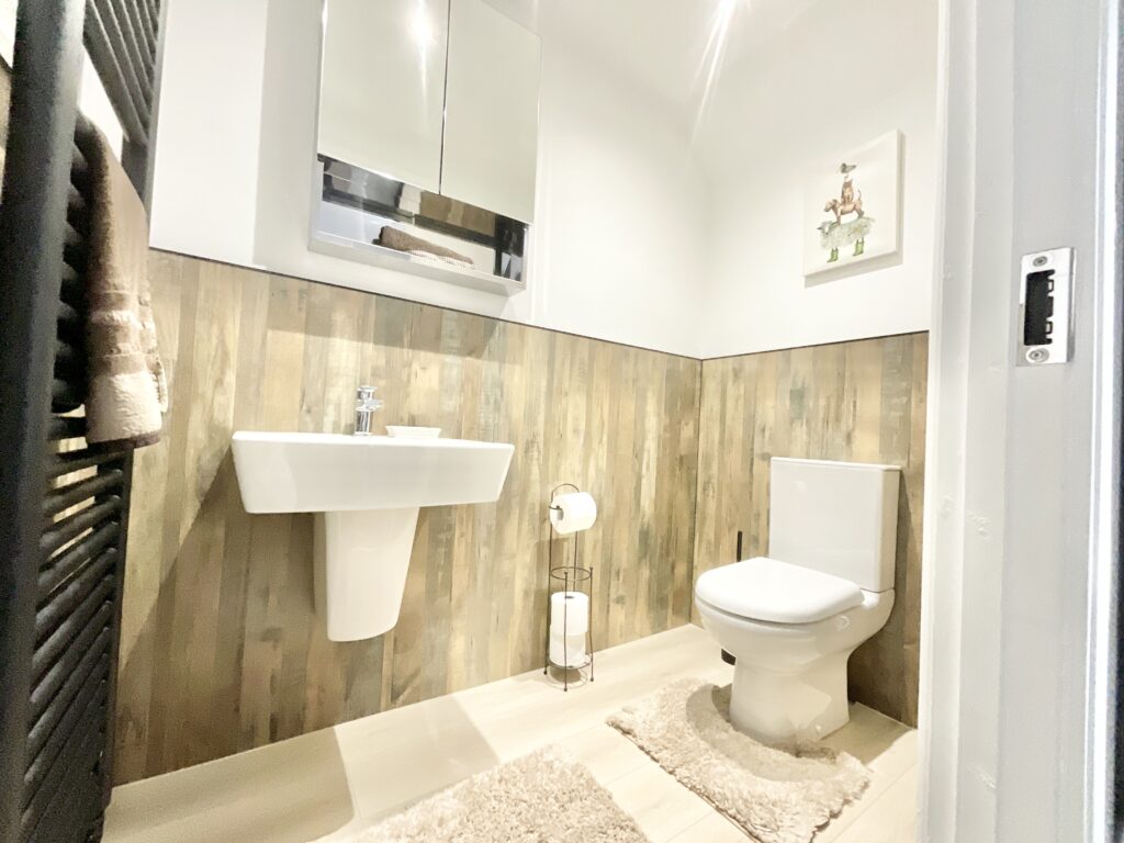 Grange Road, Knightley, ST20