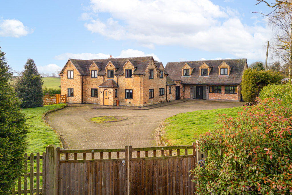 Grange Road, Knightley, ST20