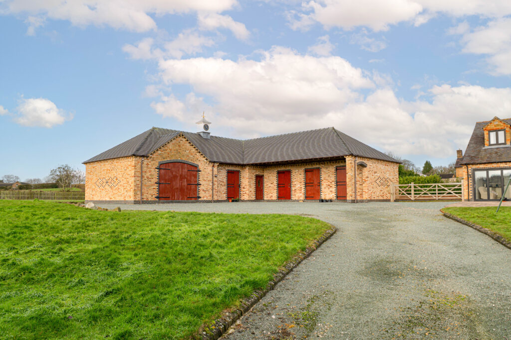 Grange Road, Knightley, ST20
