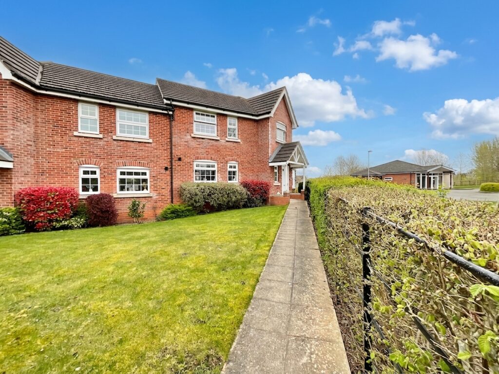 Abbey Park Way, Weston, CW2