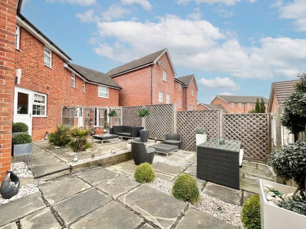 Abbey Park Way, Weston, CW2