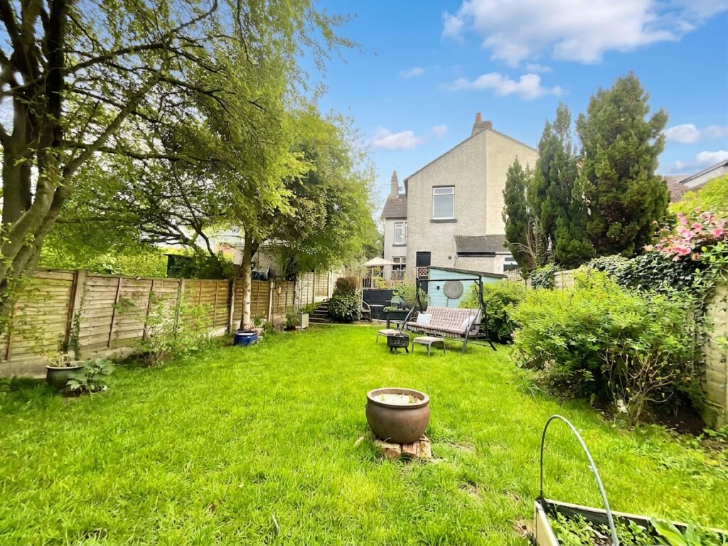 Crewe Road, Wistaston, CW2