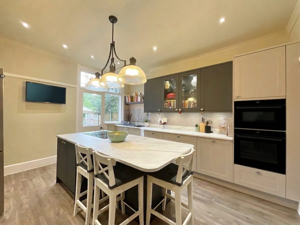 Crewe Road, Wistaston, CW2