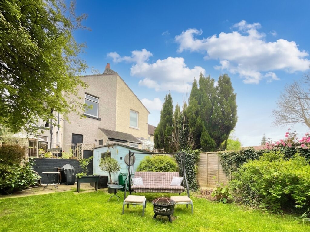 Crewe Road, Wistaston, CW2