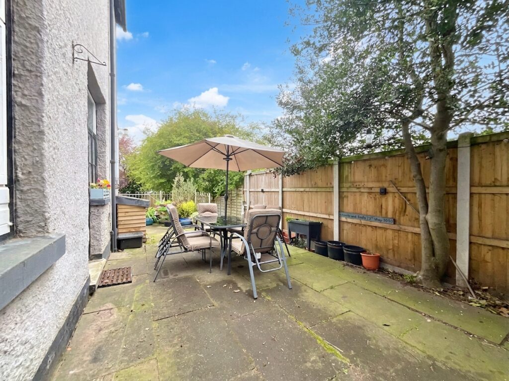 Crewe Road, Wistaston, CW2