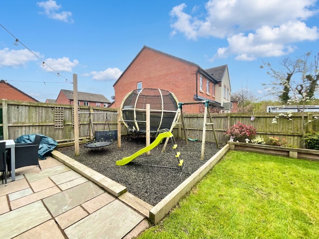 Ernie Tagg Road, Shavington, CW2