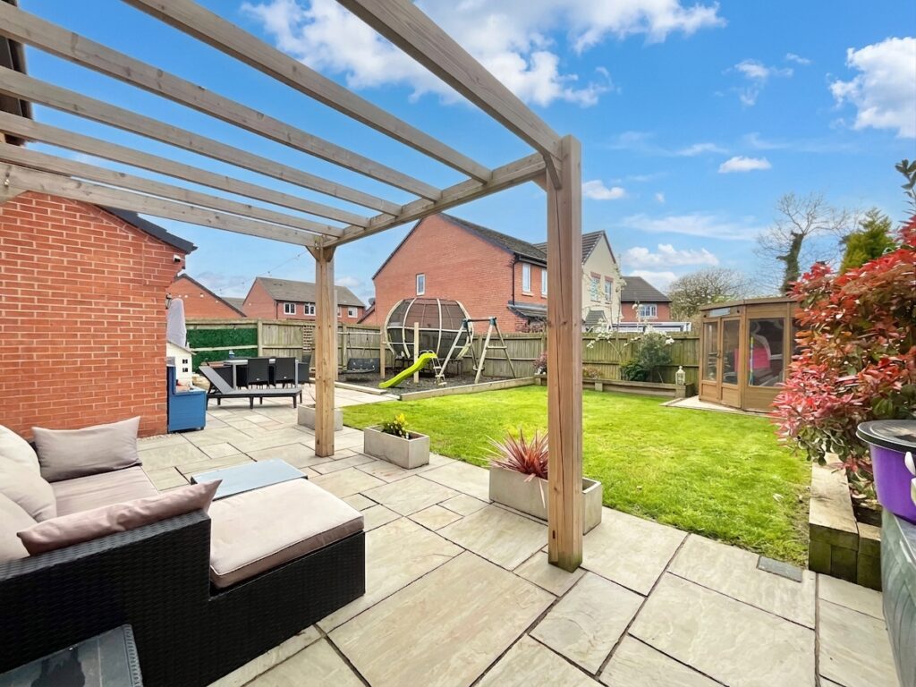 Ernie Tagg Road, Shavington, CW2