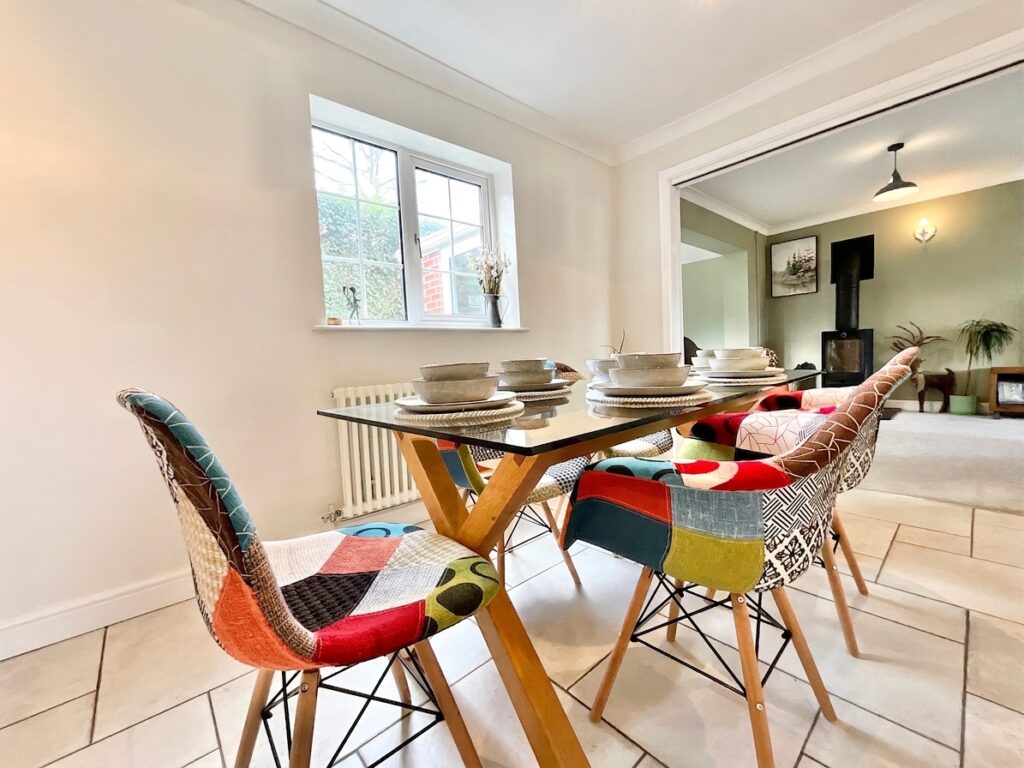 Glen Drive, Alton, ST10