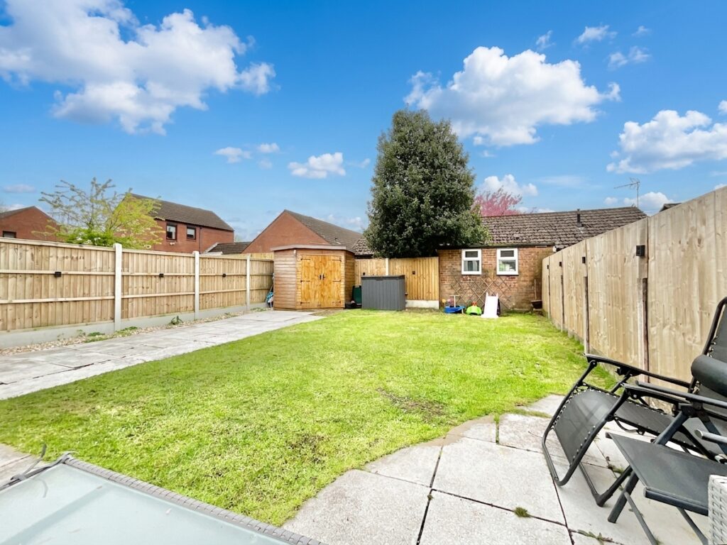 Manor Gardens, Market Drayton, TF9