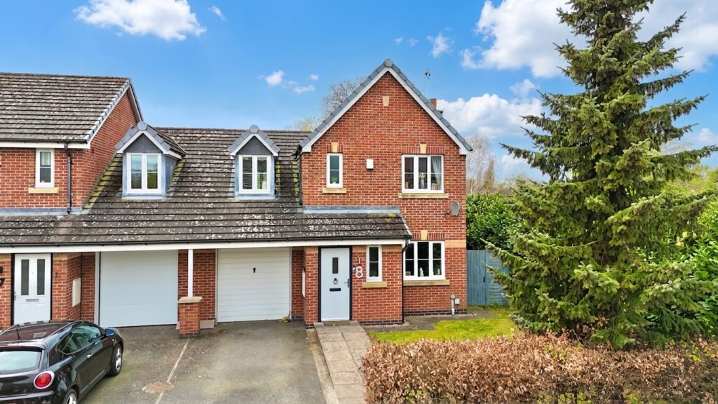 Eason Grove, Wistaston, CW2