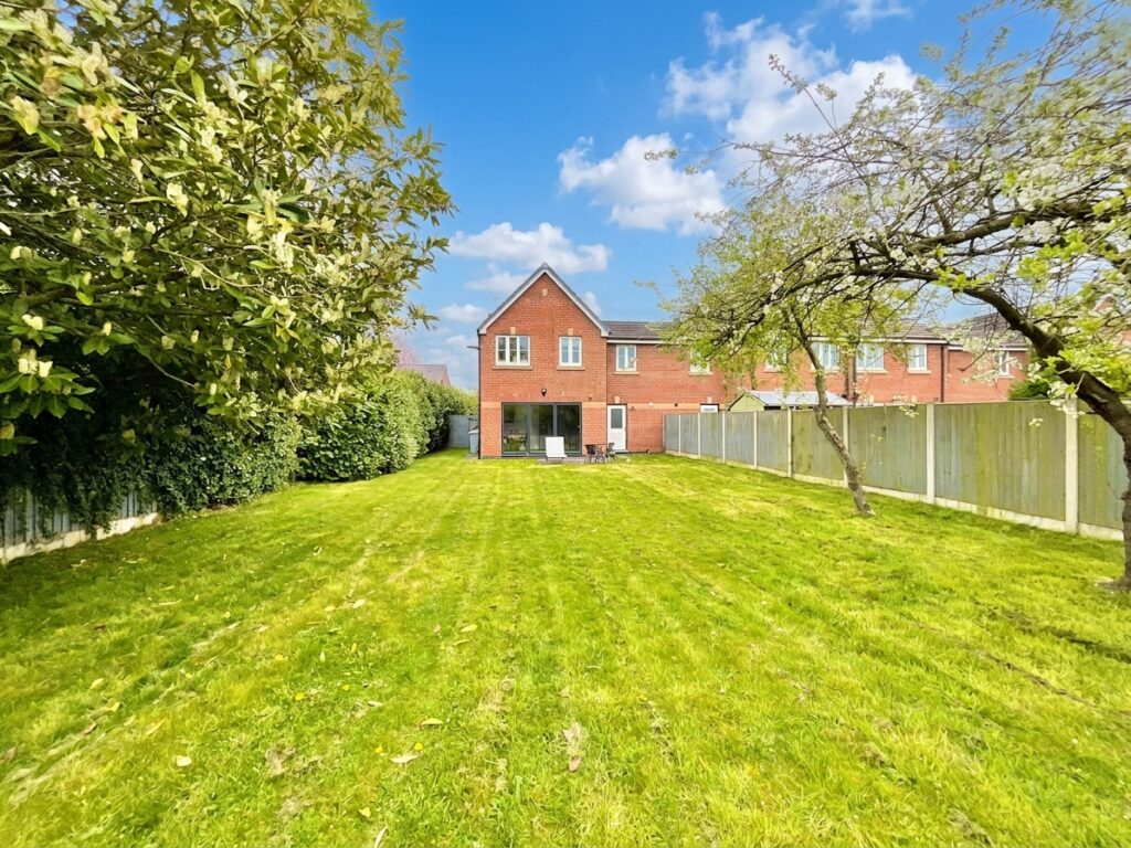 Eason Grove, Wistaston, CW2