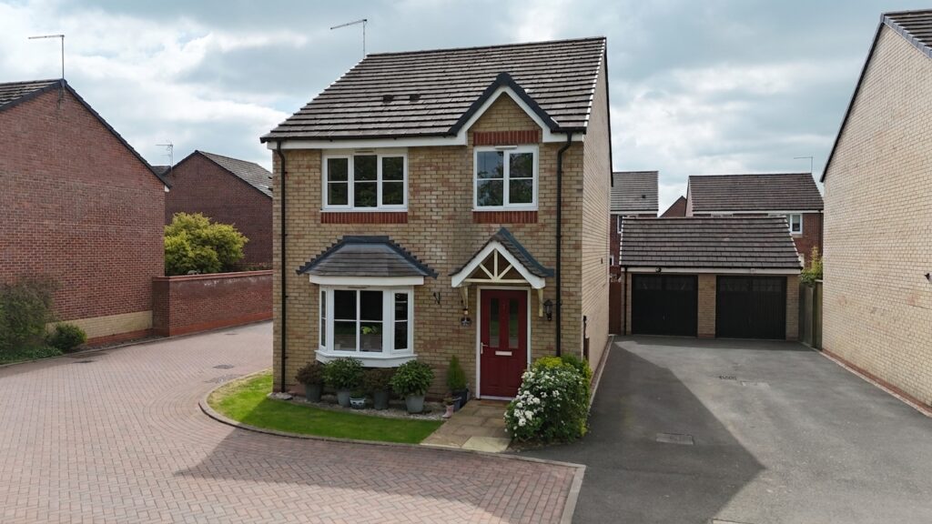 Carey Close, Stone, ST15