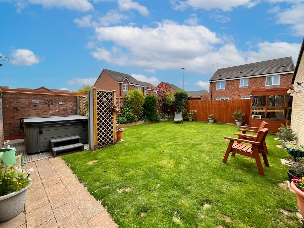 Carey Close, Stone, ST15