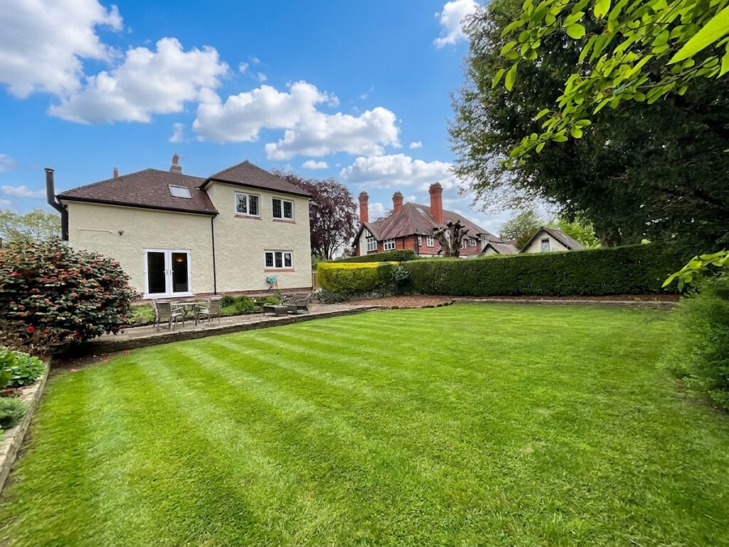 Barlaston Old Road, Stoke-On-Trent, ST4