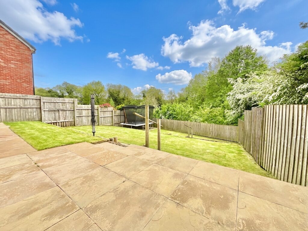 Briar Gardens, Loggerheads, TF9