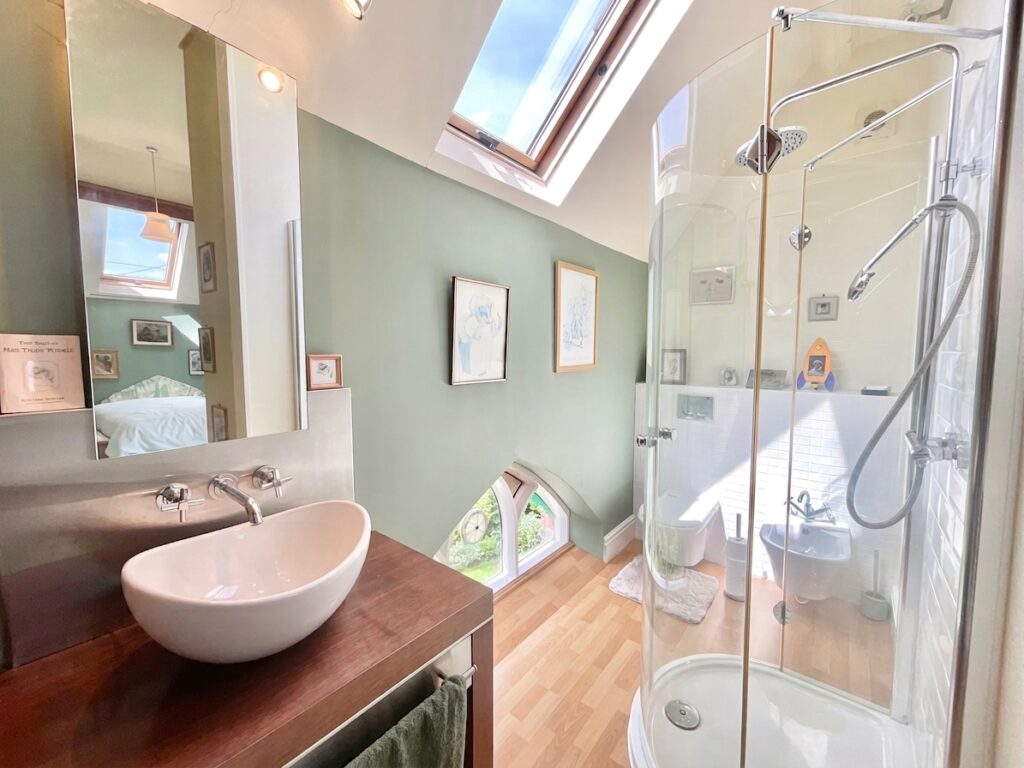 Sandon Road, Hilderstone, ST15