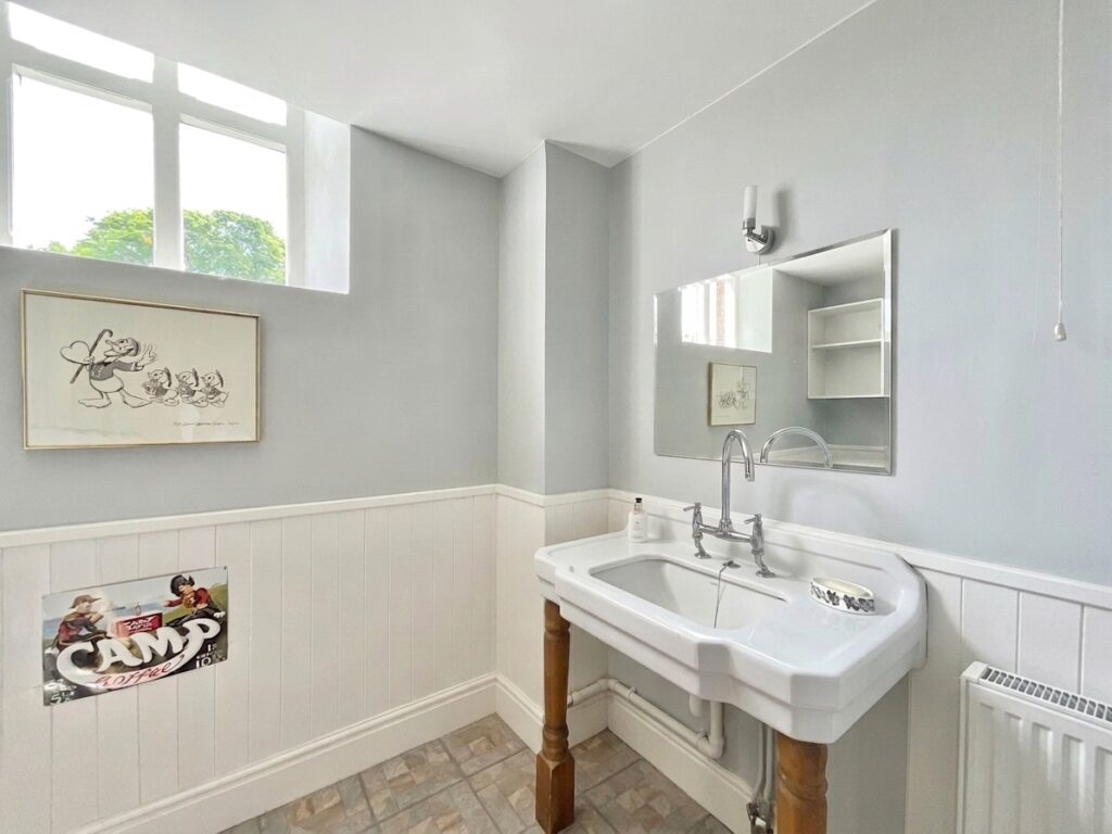 Sandon Road, Hilderstone, ST15