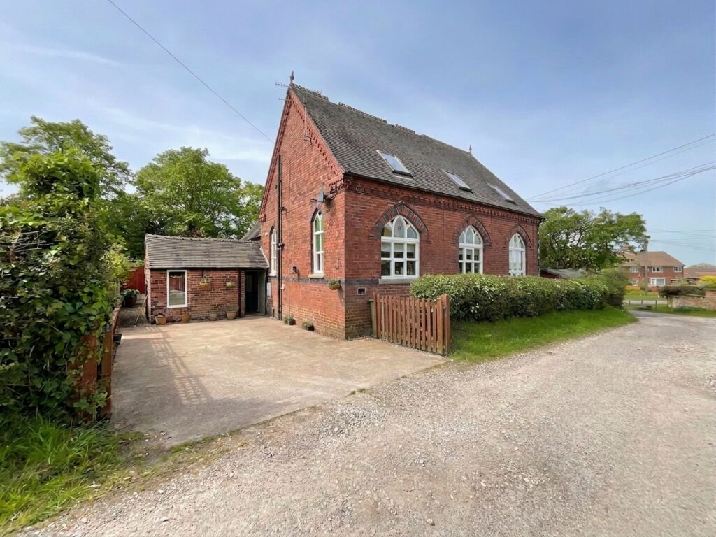 Sandon Road, Hilderstone, ST15